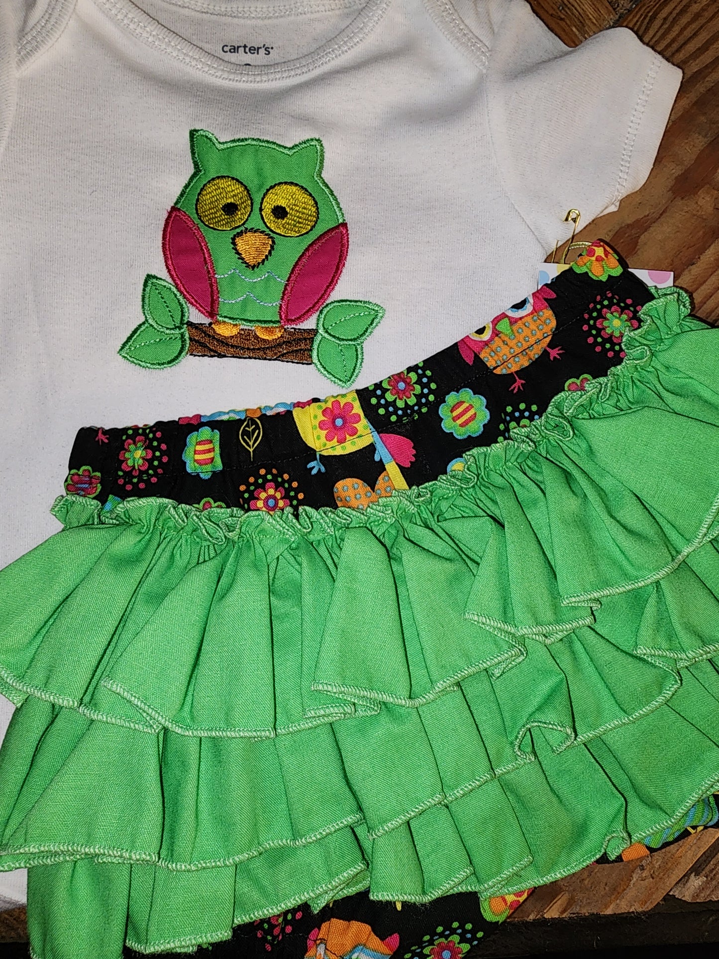 Owl Size 9m Two Piece Ruffle Bottom Outfit