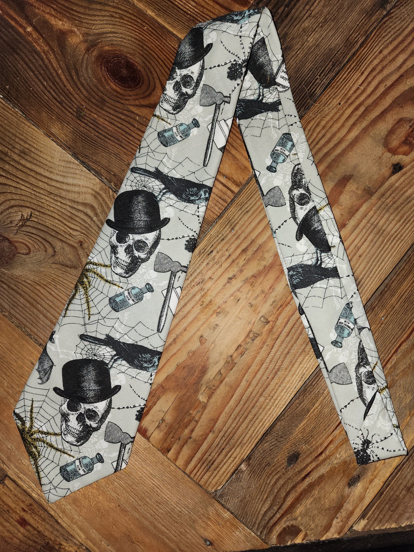 Top Hat Skull Adult Tie