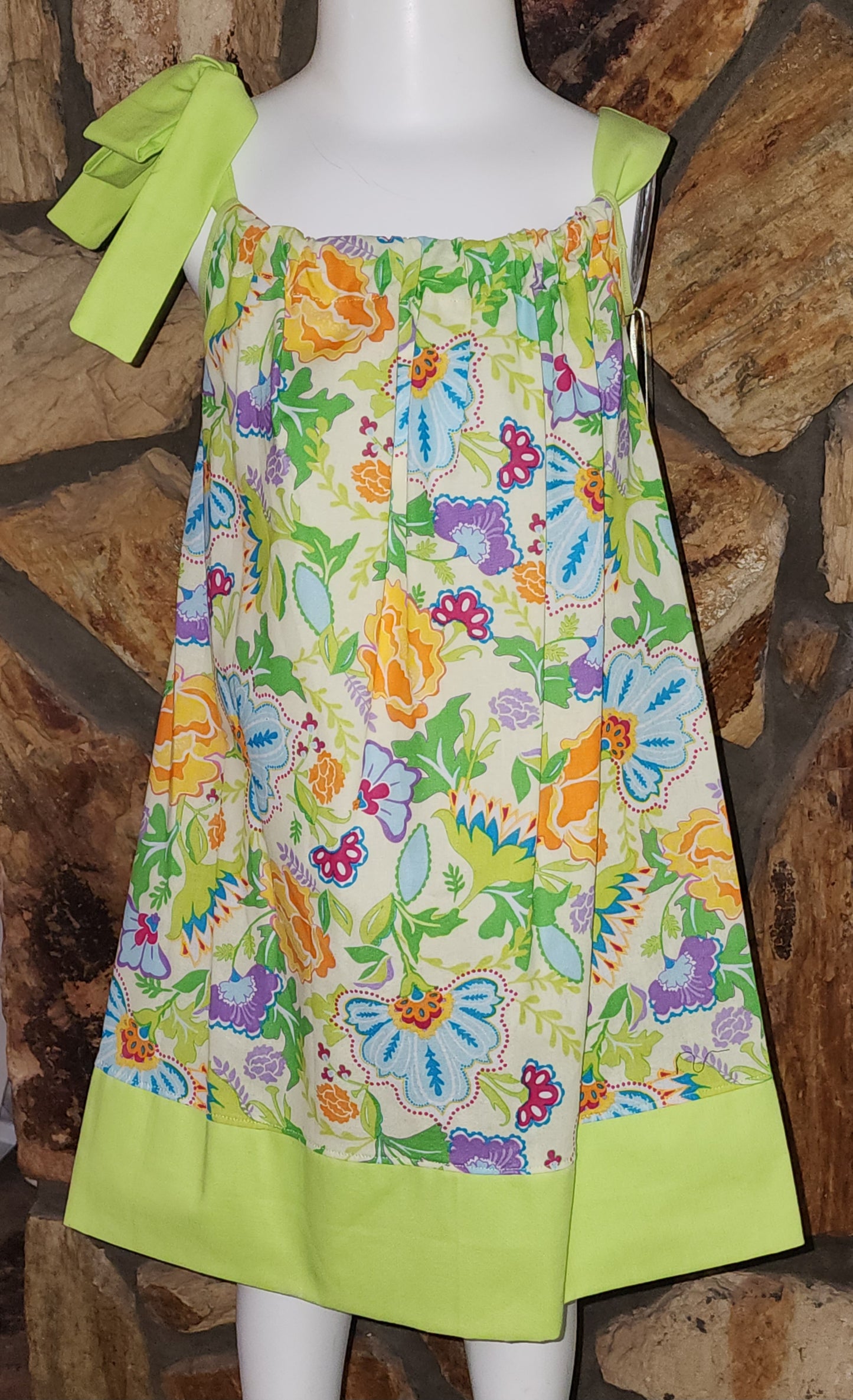 Modern Floral Size 4 Dress