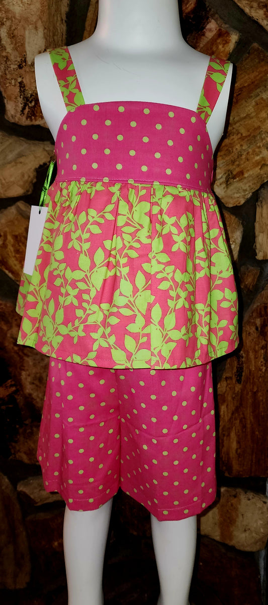 Green Polka Dot Two Piece Size 6 Short Set